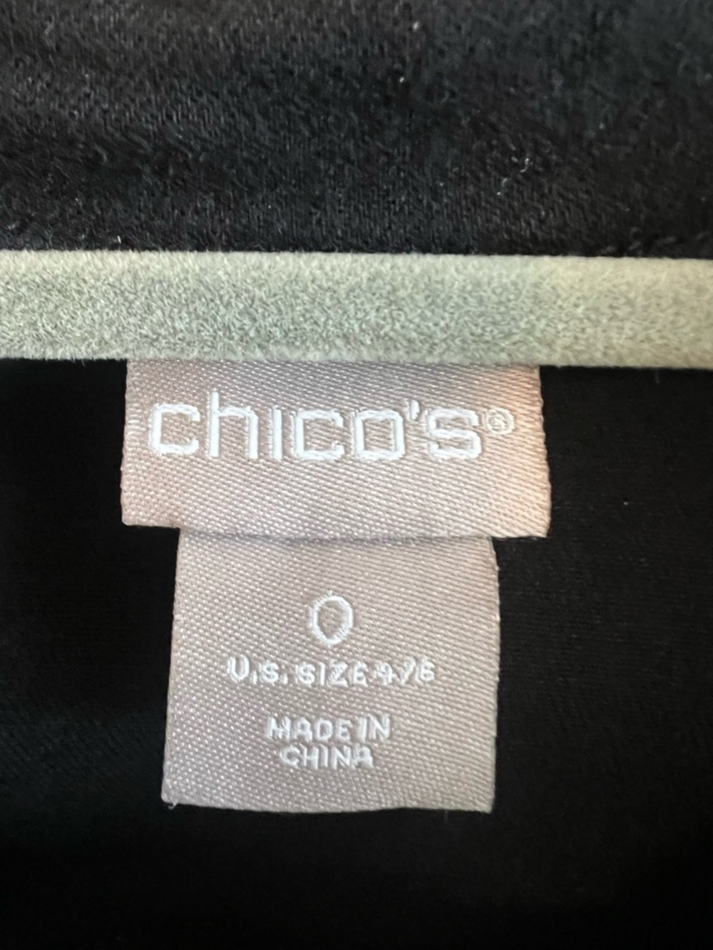 Chico’s Black Denim Jacket Stretch Button Front Women’s Size 0 (XS 4/6) casual - Picture 3 of 12